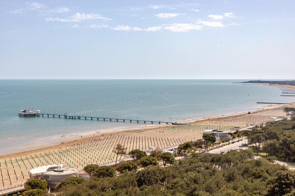 Skyline Lignano Lejlighed Lignano Sabbiadoro Eksteriør billede